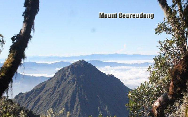 Gunung Geureudong Perjalanan ke Puncak yang Menakjubkan