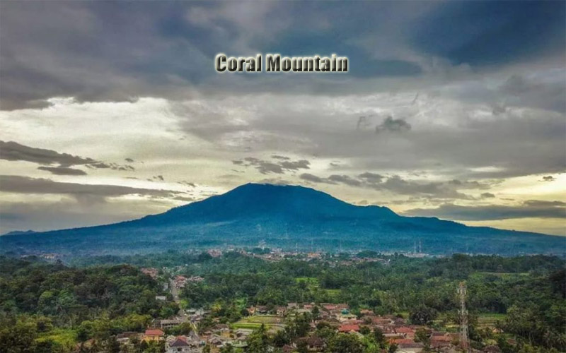 Gunung Karang Keindahan Alam yang Memukau di Banten