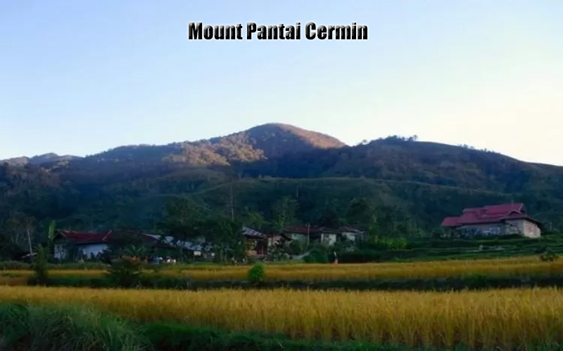 Gunung Pantai Cermin Sumatera Barat