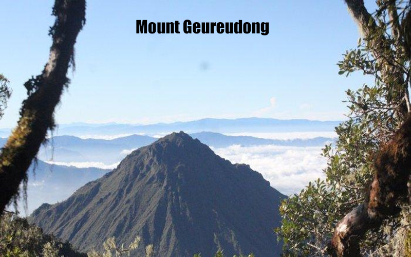 Gunung Geureudong Puncak Tertinggi di Aceh