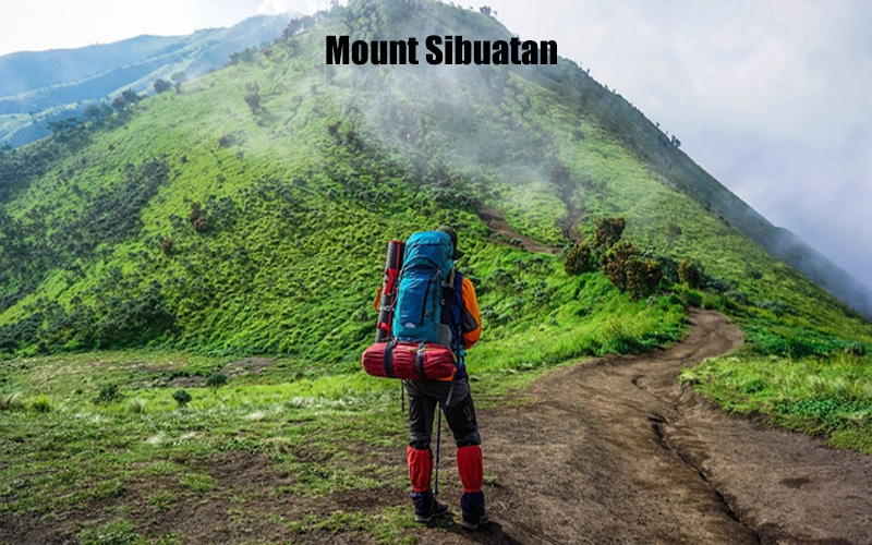 Gunung Sibuatan Menjelajah Puncak Tertinggi di Sumatera Utara