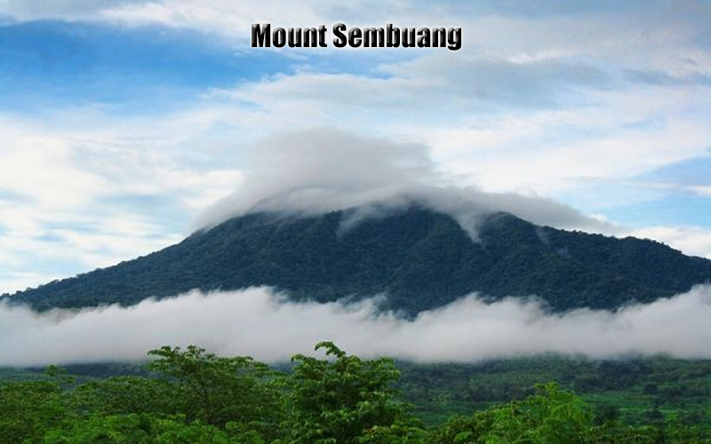 Gunung Sembuang Keindahan di Ujung Barat Indonesia