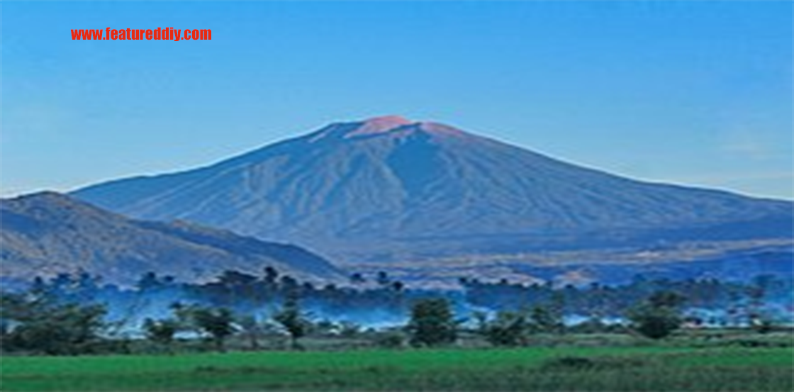 Gunung Kerinci Mahkota Pulau