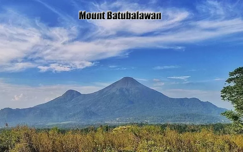 Gunung Batubalawan Permata Tersembunyi di Sulawesi